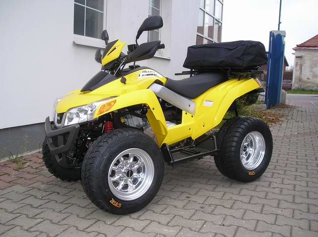 SYM QUADLANDER 250 "ON ROAD"