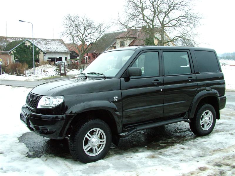 UAZ pod stromeek