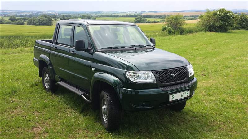 UAZ PICKUP 2,7i 16V pro Hotel u zelenho stromu